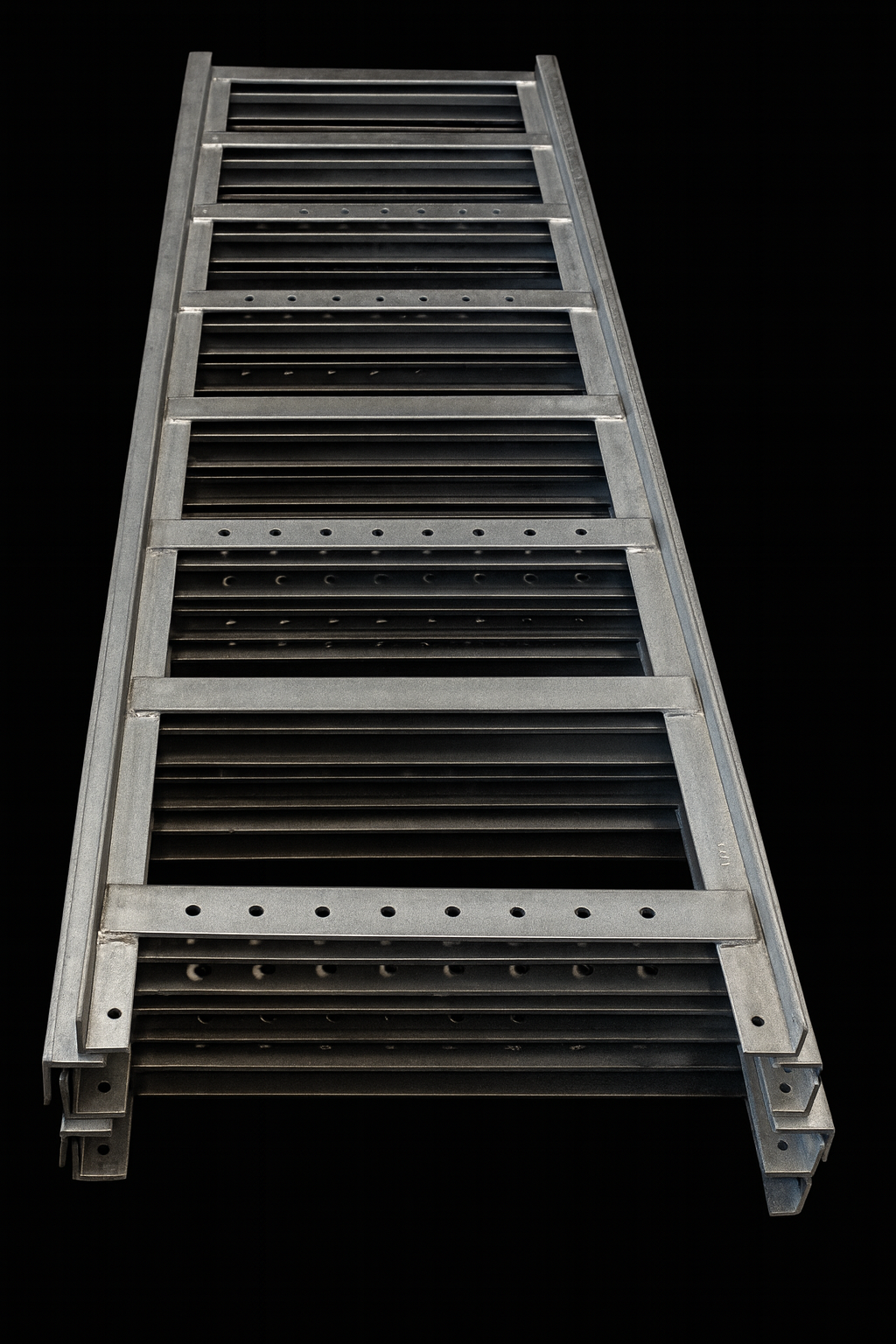 ANGLE LADDER CABLE TRAYS